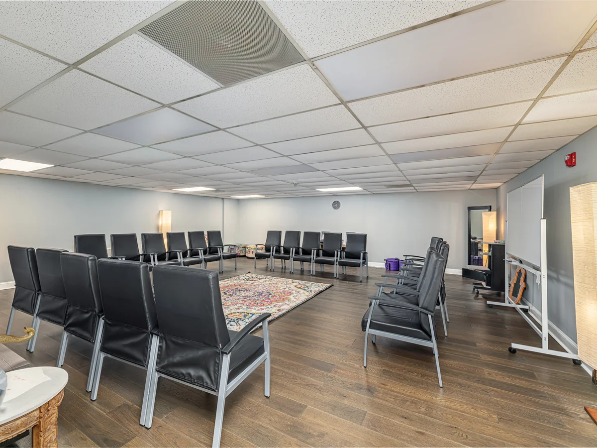 Avatar_Recovery_Center_PPC_Group_Discussion_Area