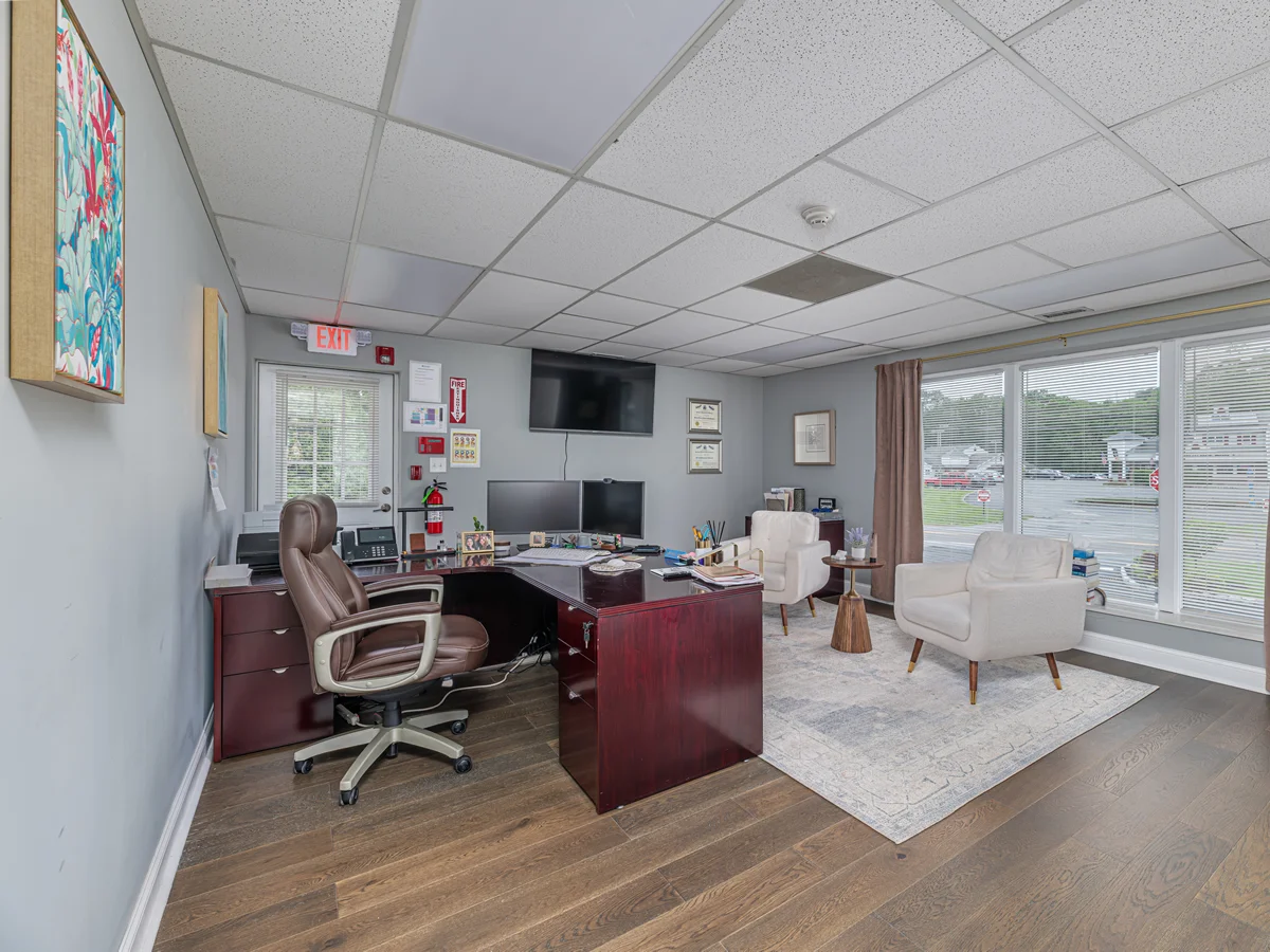 Avatar_Recovery_Center_PPC_Office_Room_With_Office_Chairs_Table